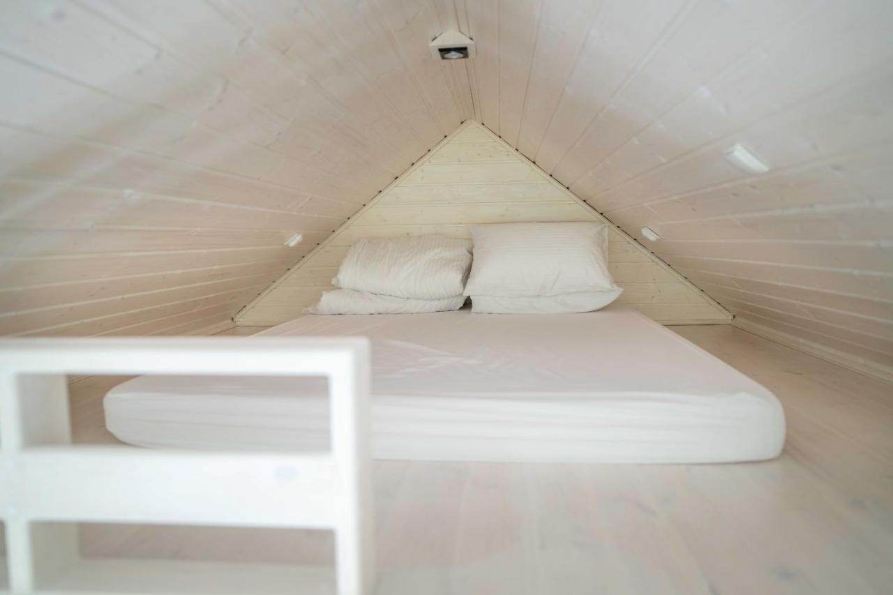 Pod Cyprysami - Surf & Family Resort ヤスタルニャ エクステリア 写真