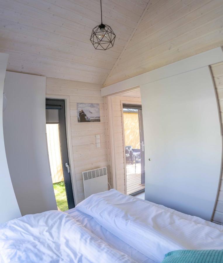 Pod Cyprysami - Surf & Family Resort ヤスタルニャ エクステリア 写真