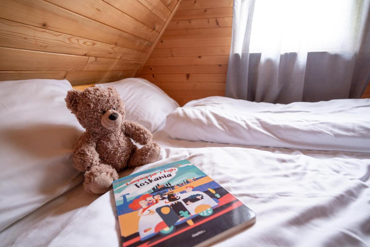 Pod Cyprysami - Surf & Family Resort ヤスタルニャ エクステリア 写真